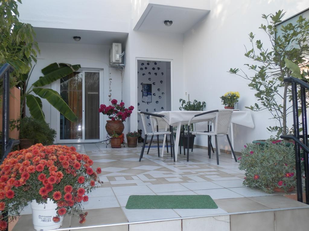 Silvi Mari Apartments Платанес Екстер'єр фото